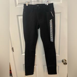 Old navy black pop icon skinny mid rise jeans.